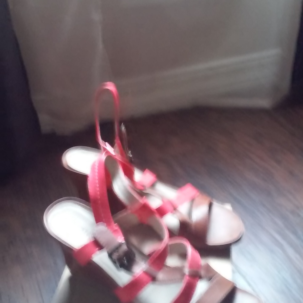 KC SANDALS - Picture 3 of 4
